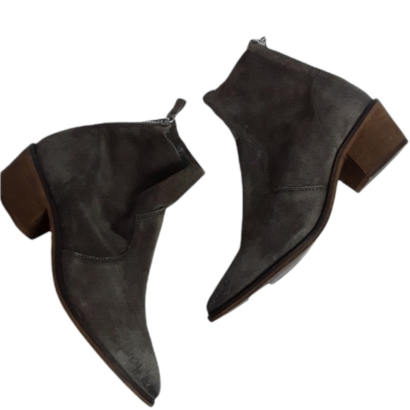 🆕 Rebels | NWT Gray Suede Booties Boots - Picture 2 of 7